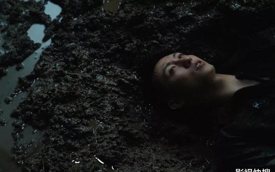 《荞麦疯长》未播先火,各种片段极致激烈,七夕最凶猛的电影