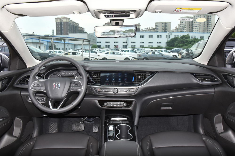 2024款别克君威提供1.5t和2.0t,空间宽敞,家用适合?