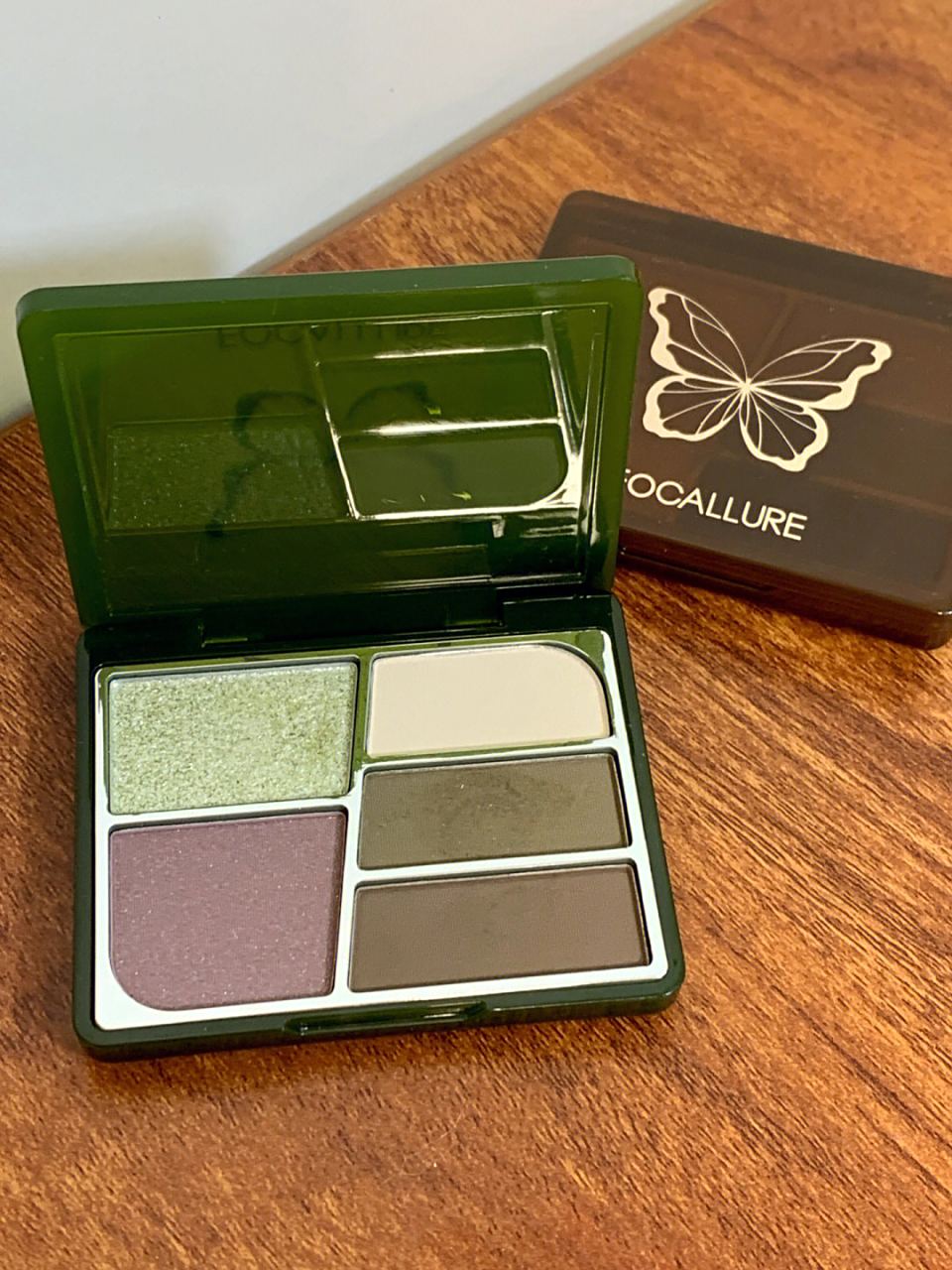 复古清冷感78绿棕色截断眼妆 绿色就是中式清冷系代表色!