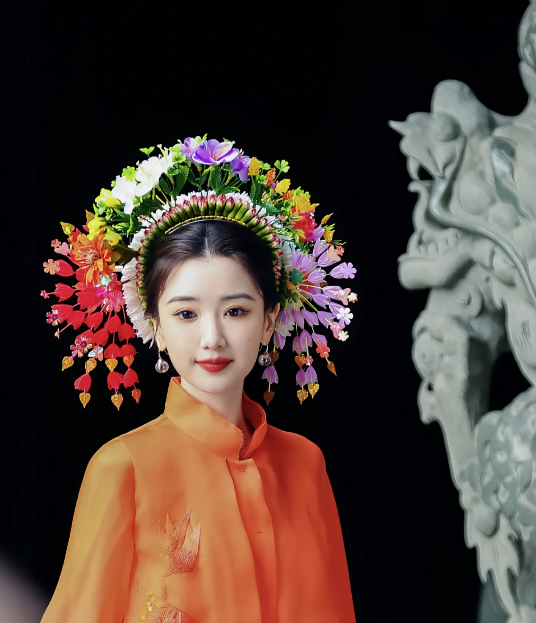 赵丽颖,毛晓彤等女明星都体验的簪花围造型,你们还在等什么  相信大家