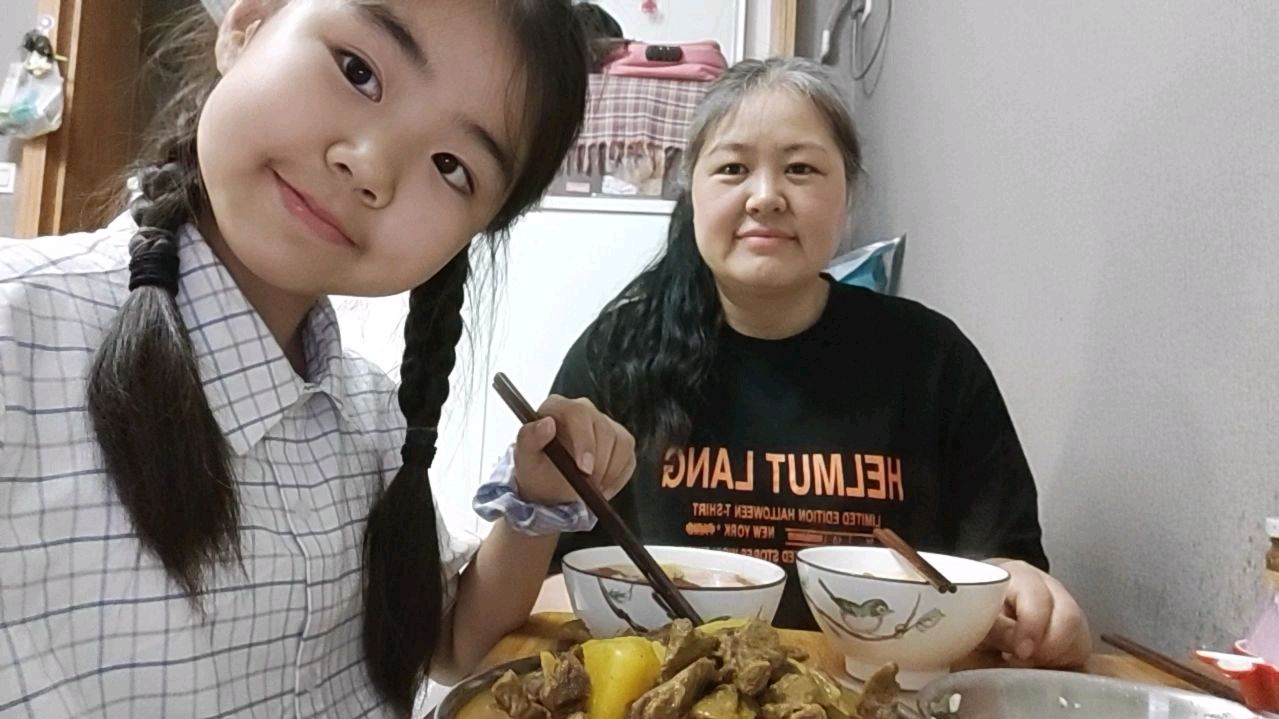 微辣的牛肉土豆咖喱,女儿吃的直呼过瘾