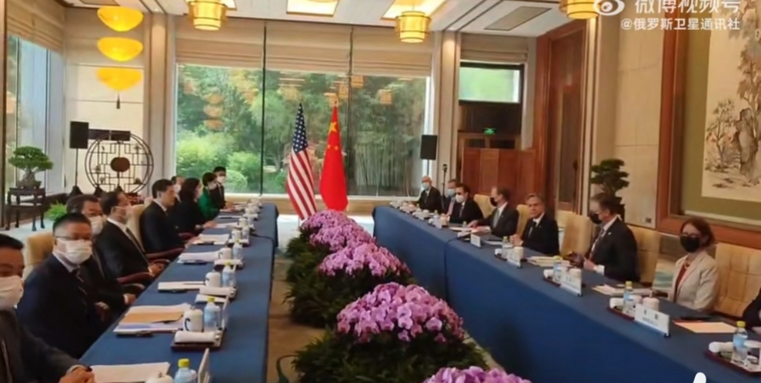 中美外长会谈正式开始,中国国务委员兼外交部长秦刚与美国国务卿