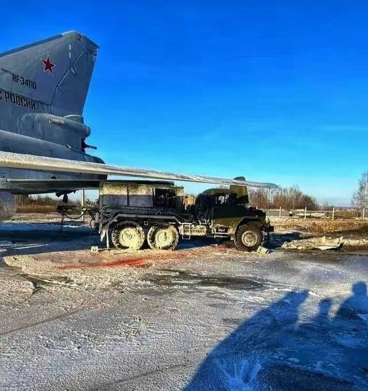 没想到吧,乌克兰竟然袭击了俄罗斯空军基地,  这次被攻击目标位于诺夫