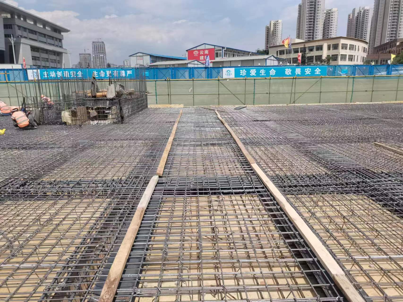 沉降后浇带与伸缩后浇带区别及施工注意事项