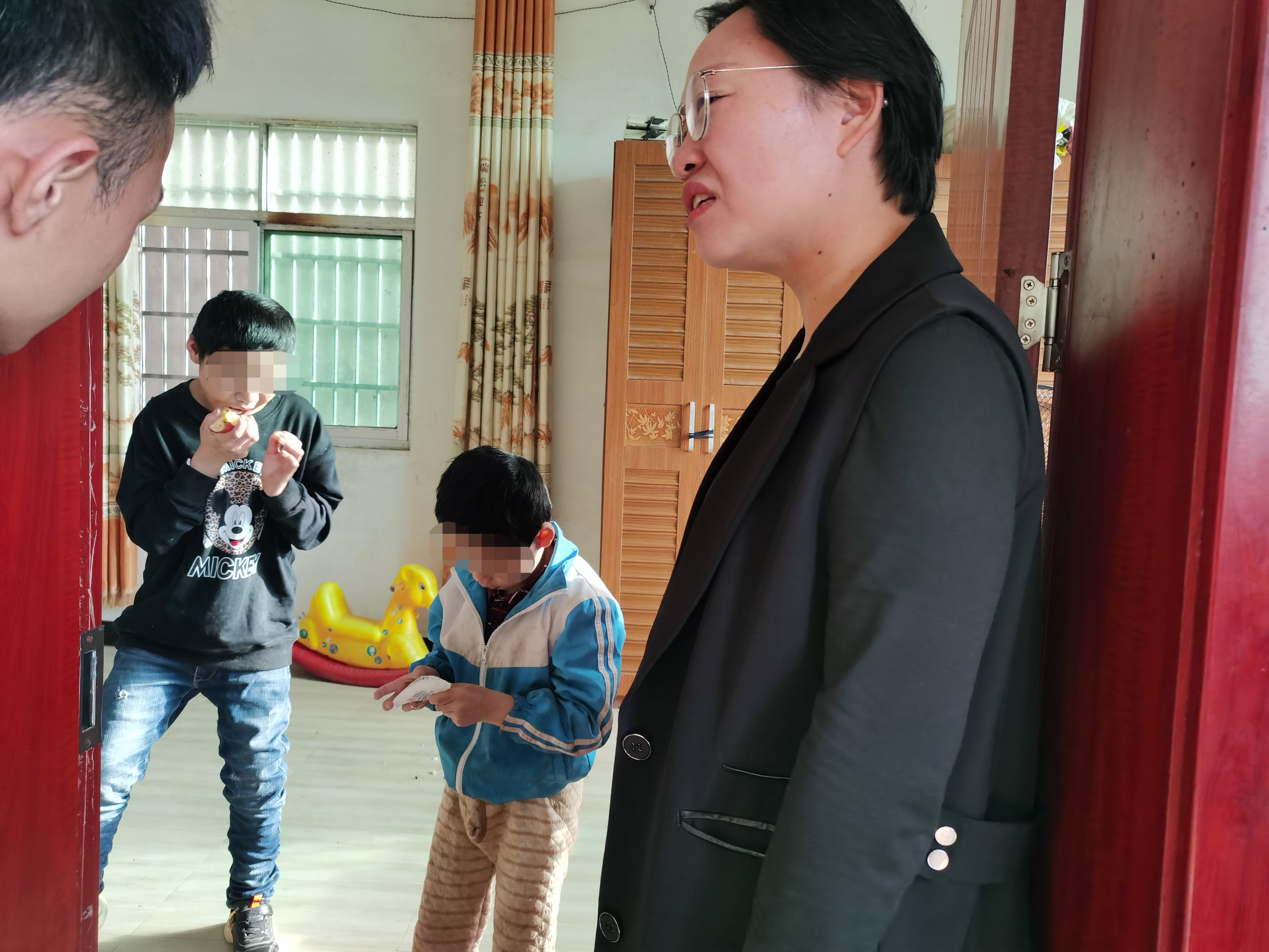 走访慰问困难妇女儿童纪实