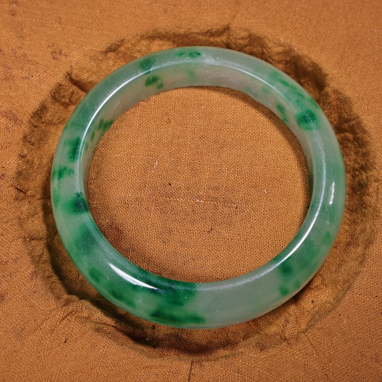 珍品旧藏收清代宫廷御藏罕见飘翠高冰种翠玉手镯 品相保存完好   配老