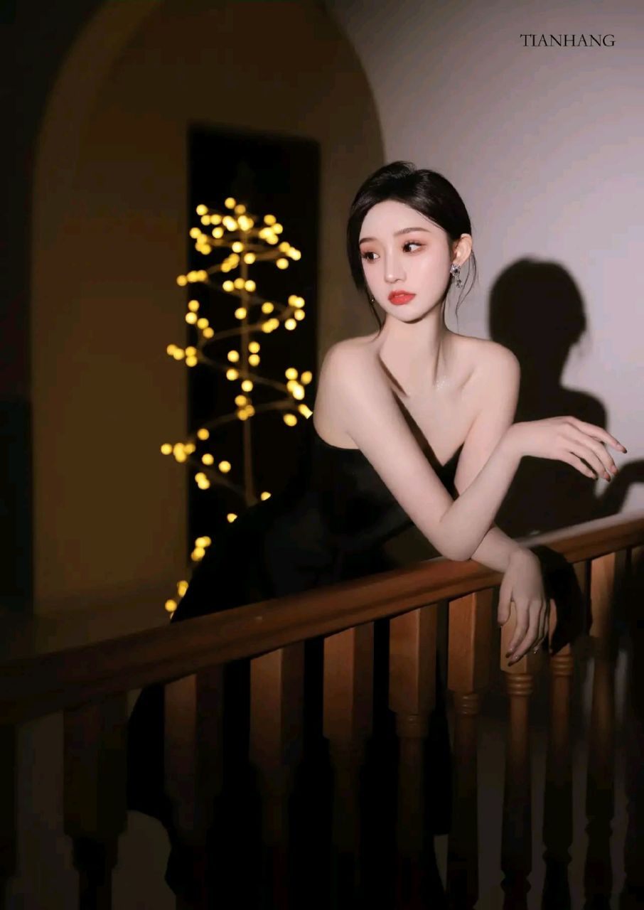 黑色的神秘感,更显气质!女人的最爱! #养眼美女