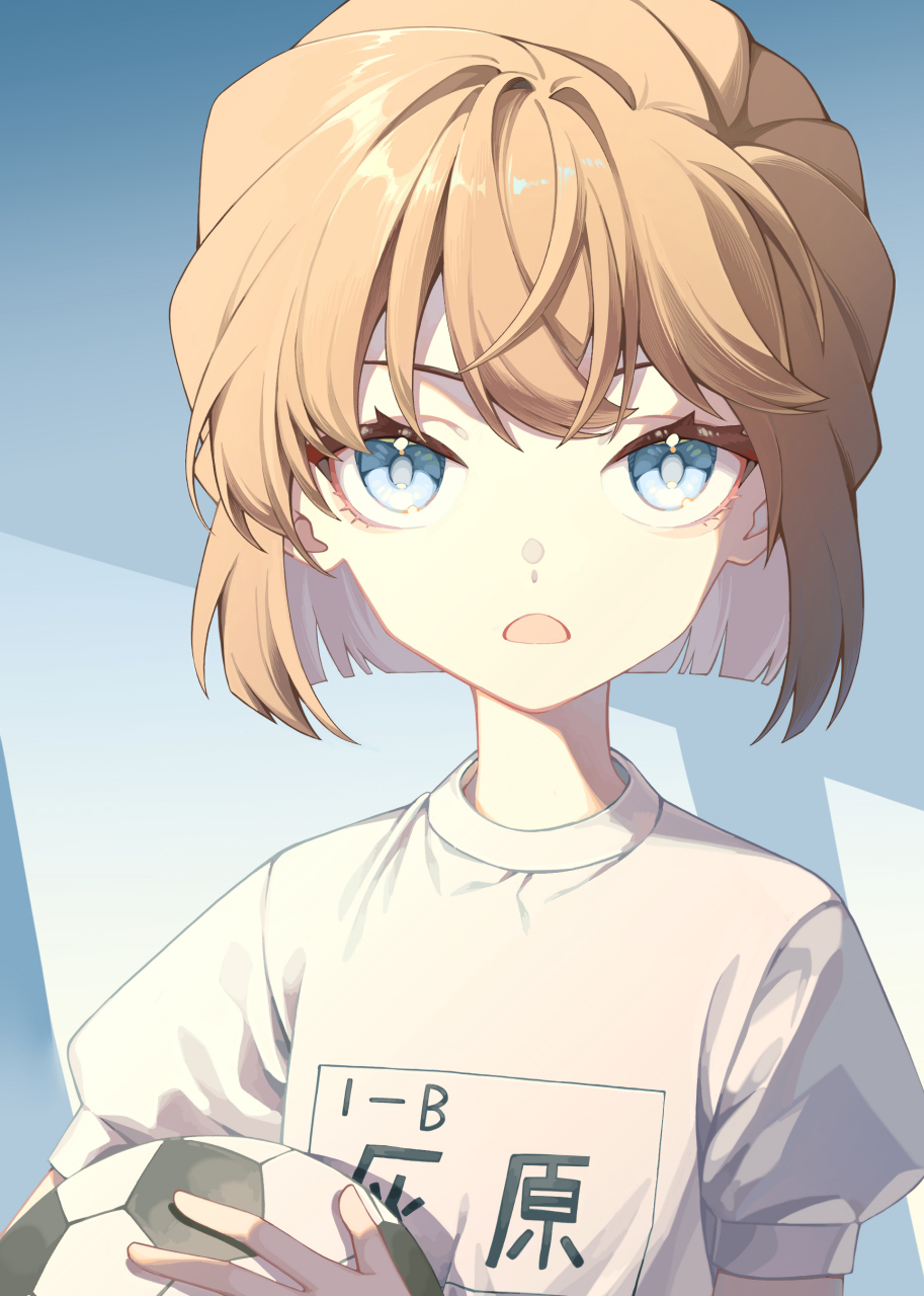 画师:カンノ,灰原哀:教练,我想踢足球#二次元美图# #我爱二次元