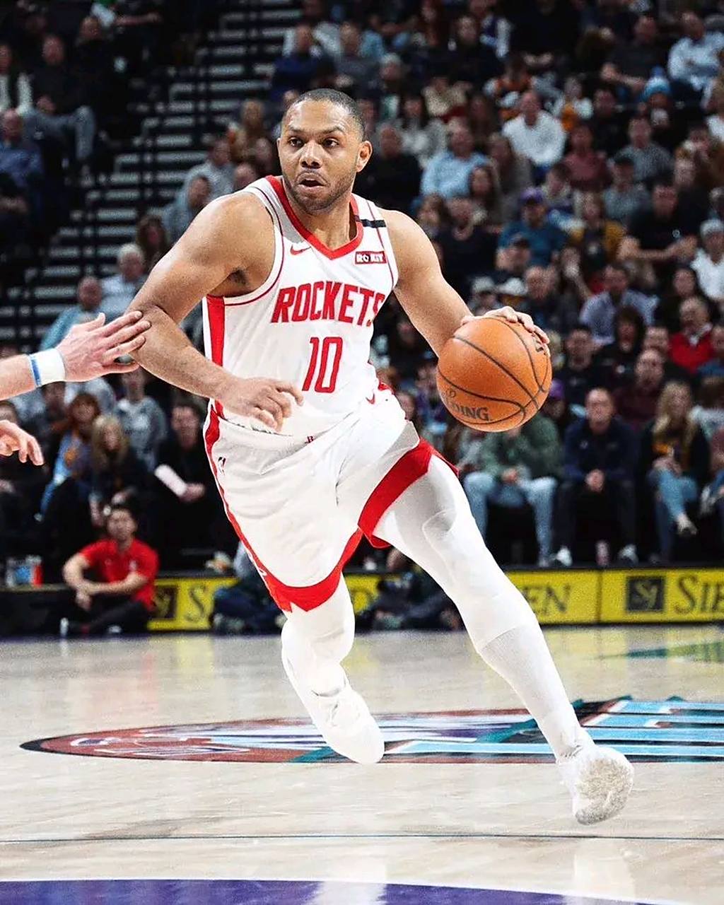 火箭考虑签下埃里克戈登!