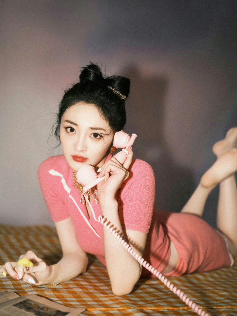 周洁琼  光脚丫