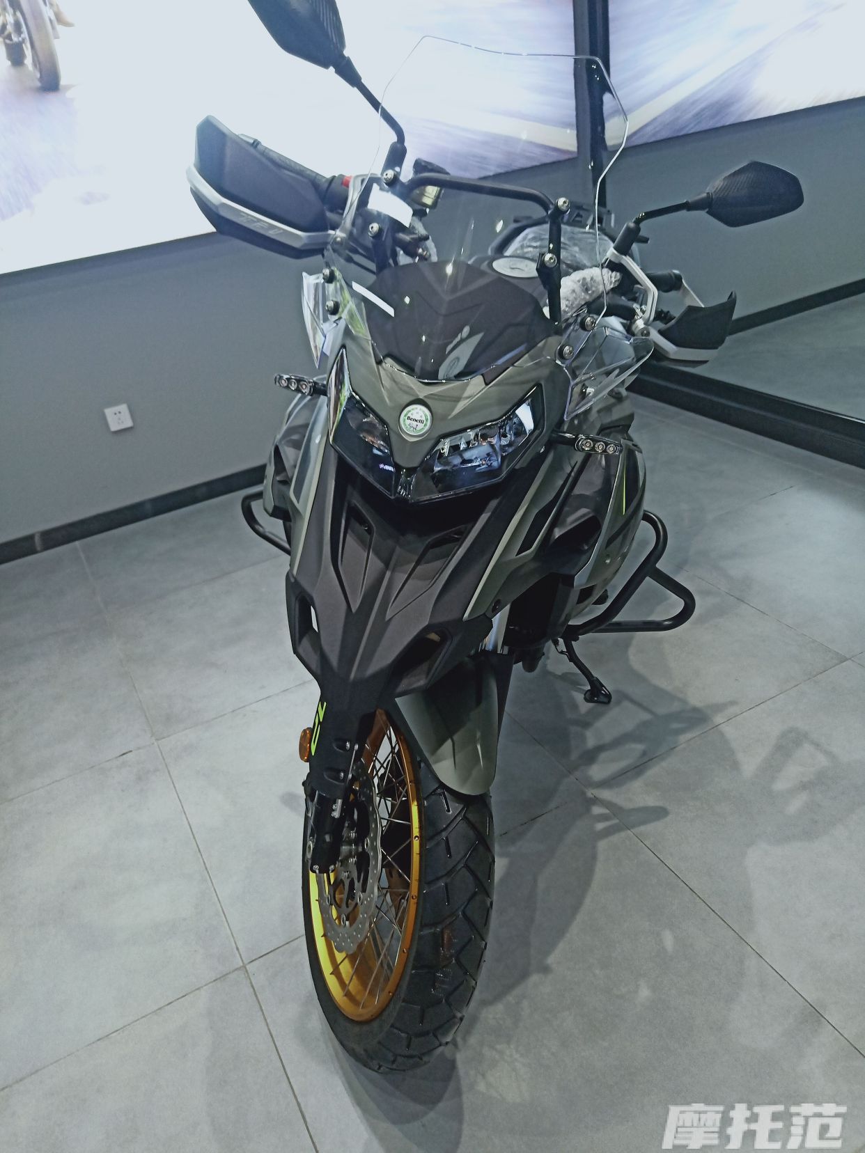 贝纳利金鹏trk502x——全地形摩旅战士