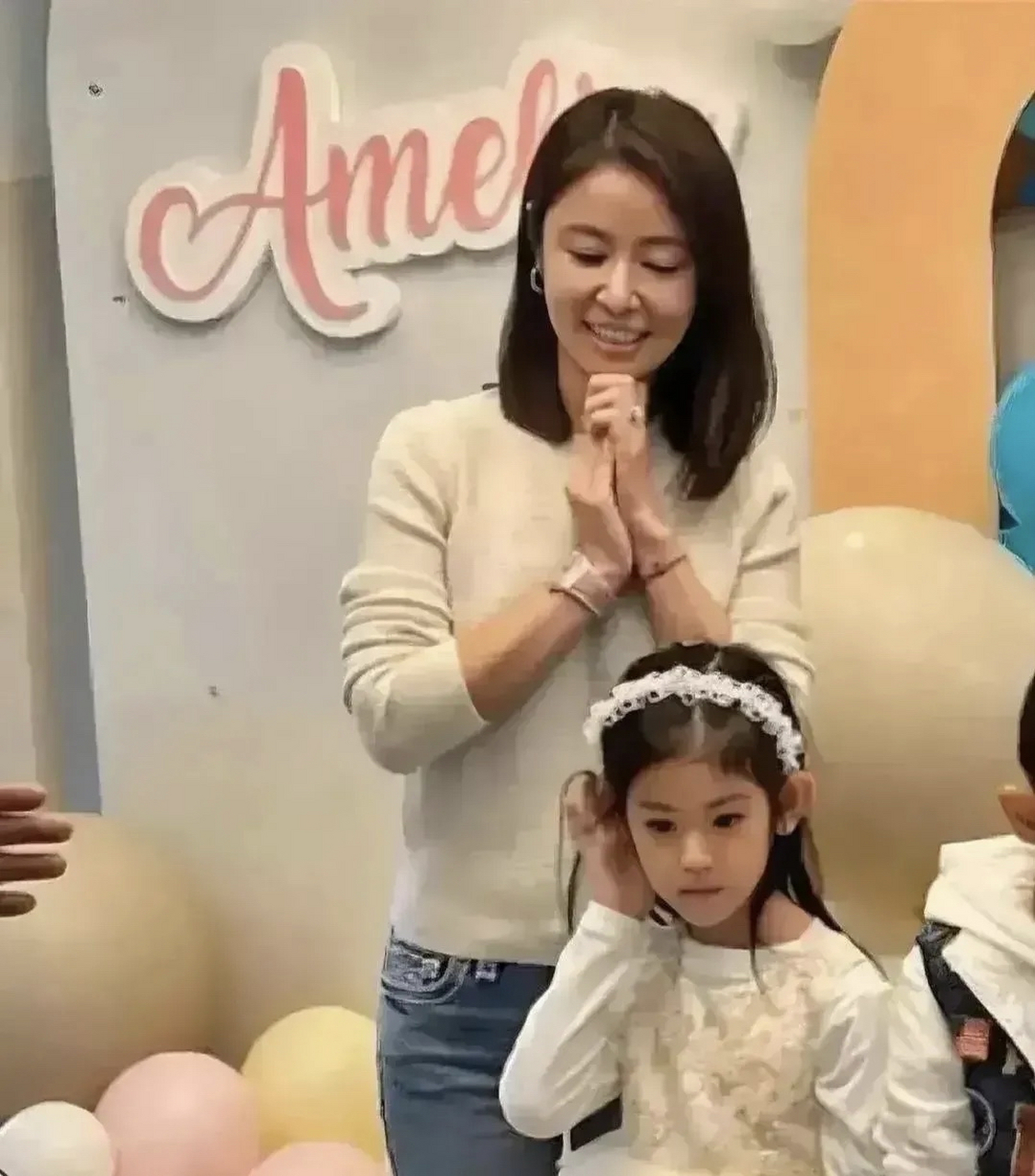 霍建华和林心如的女儿,孩子的照片我都会停下来看一看!