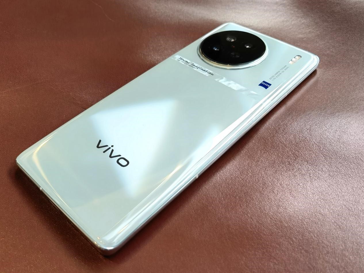 vivo x90s:一款备受期待的新机型发布预计达到业内新高度