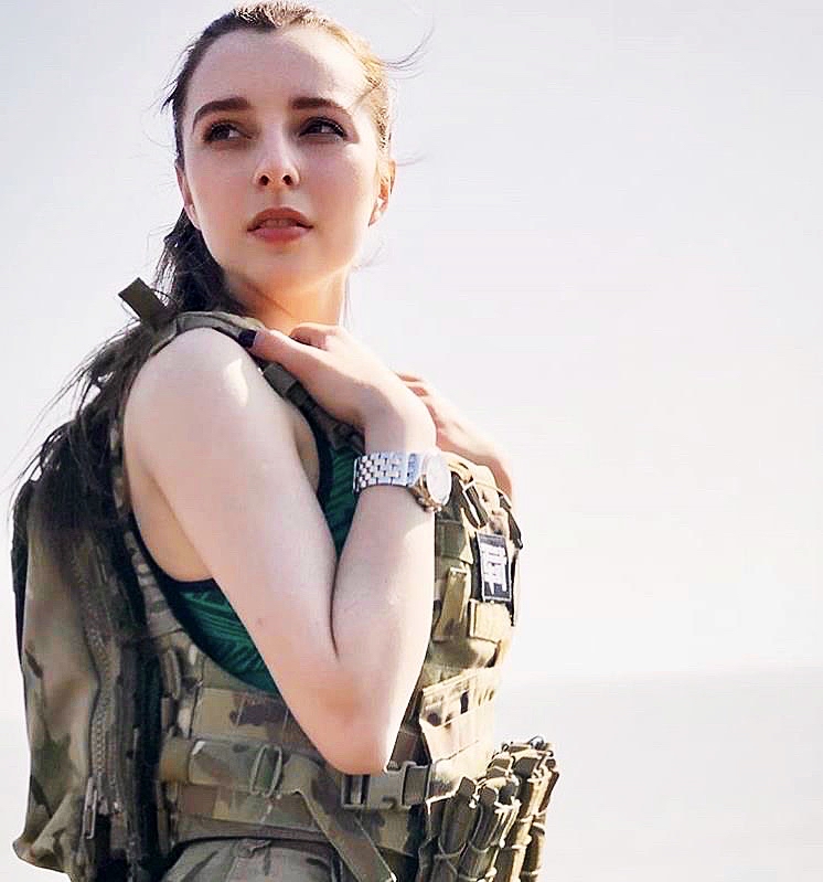 俄罗斯小龙女军迷