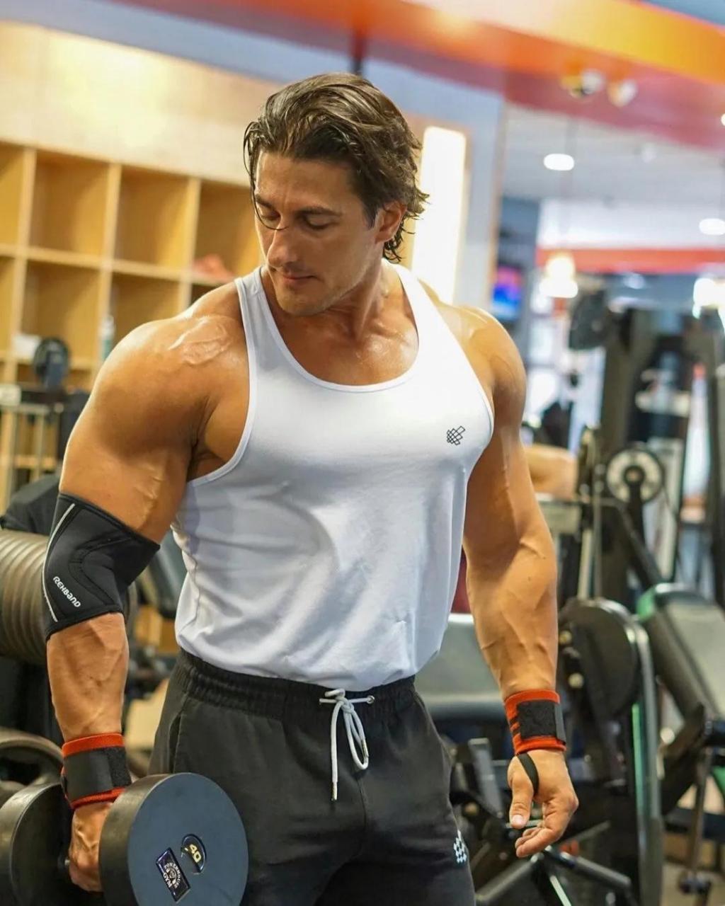 "健身达人必看!最劲爆帅哥运动图鉴"欧美猛男大帅哥