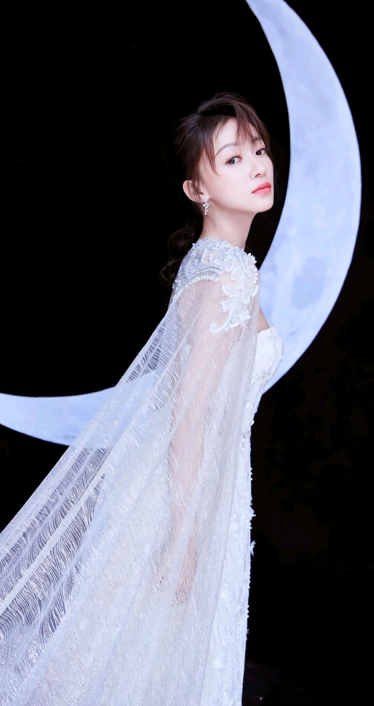 吴谨言唯美写真,仙气飘飘,美丽动人