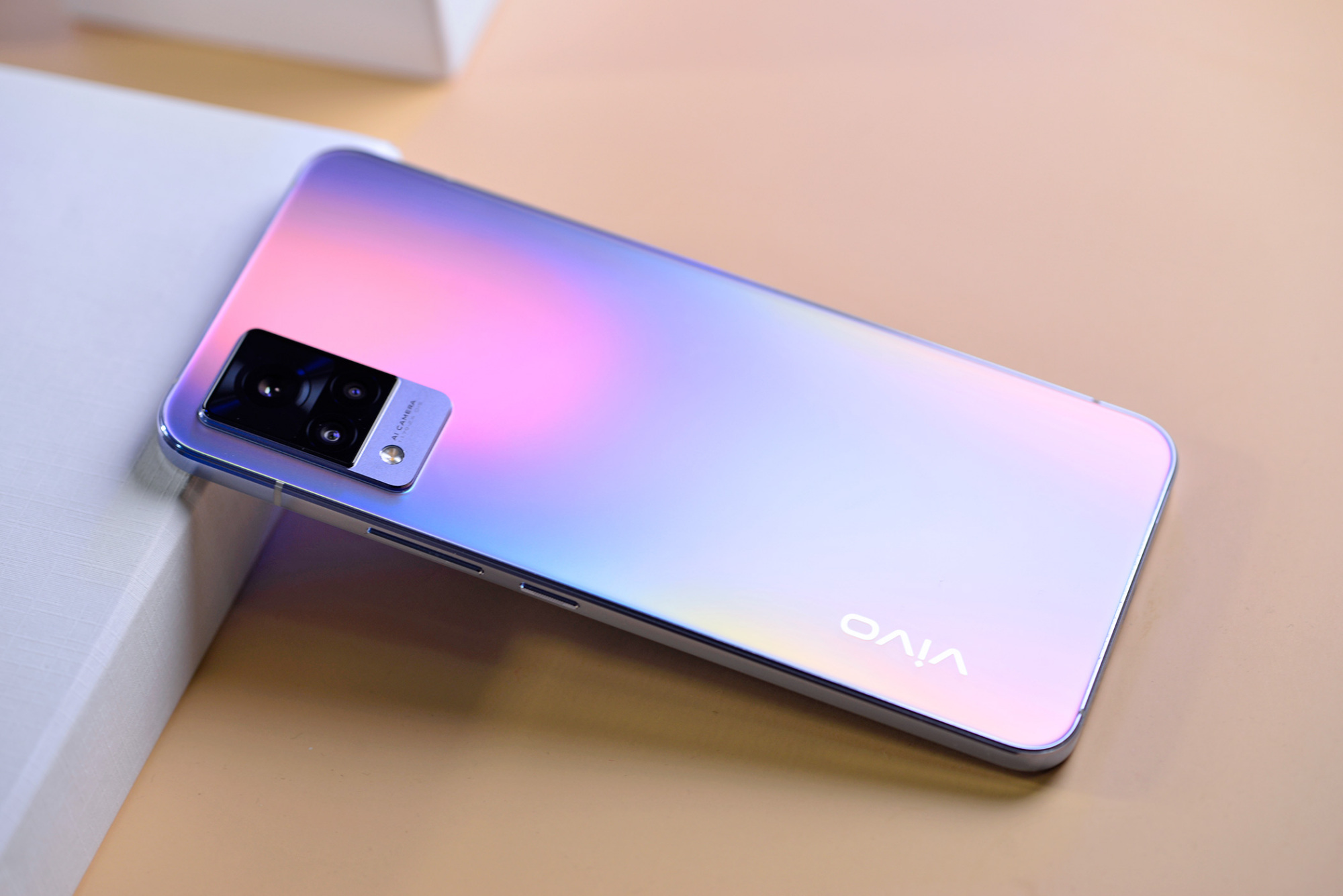 拥有高性能高颜值自拍旗舰手机,vivo s9轻松打造质感美颜