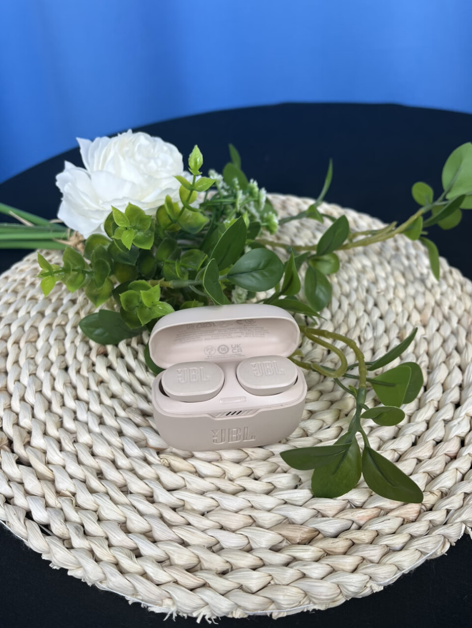 精致的机身设计,是我对jbl tune130nc真无线蓝牙耳机很满意的地方!