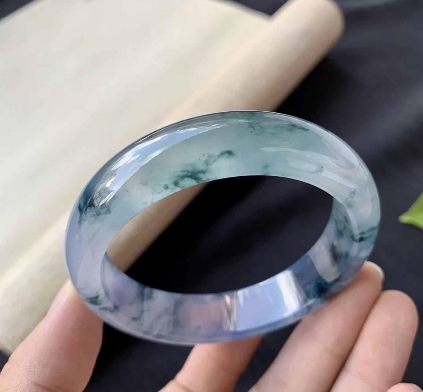 半紫半晴底高冰手镯高冰水墨蓝花