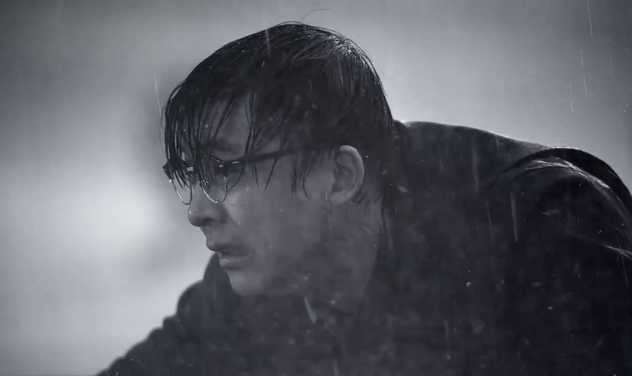 莫菲给胡强雨中撑伞这一段是真的绝.