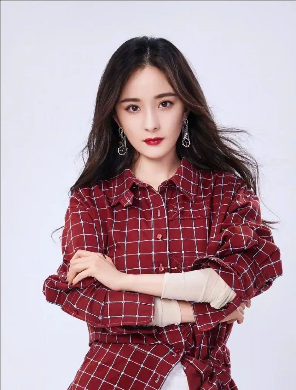 扮猪吃老虎,杨幂只生不养真相藏不住了,狠狠撕下刘恺威的假面具.