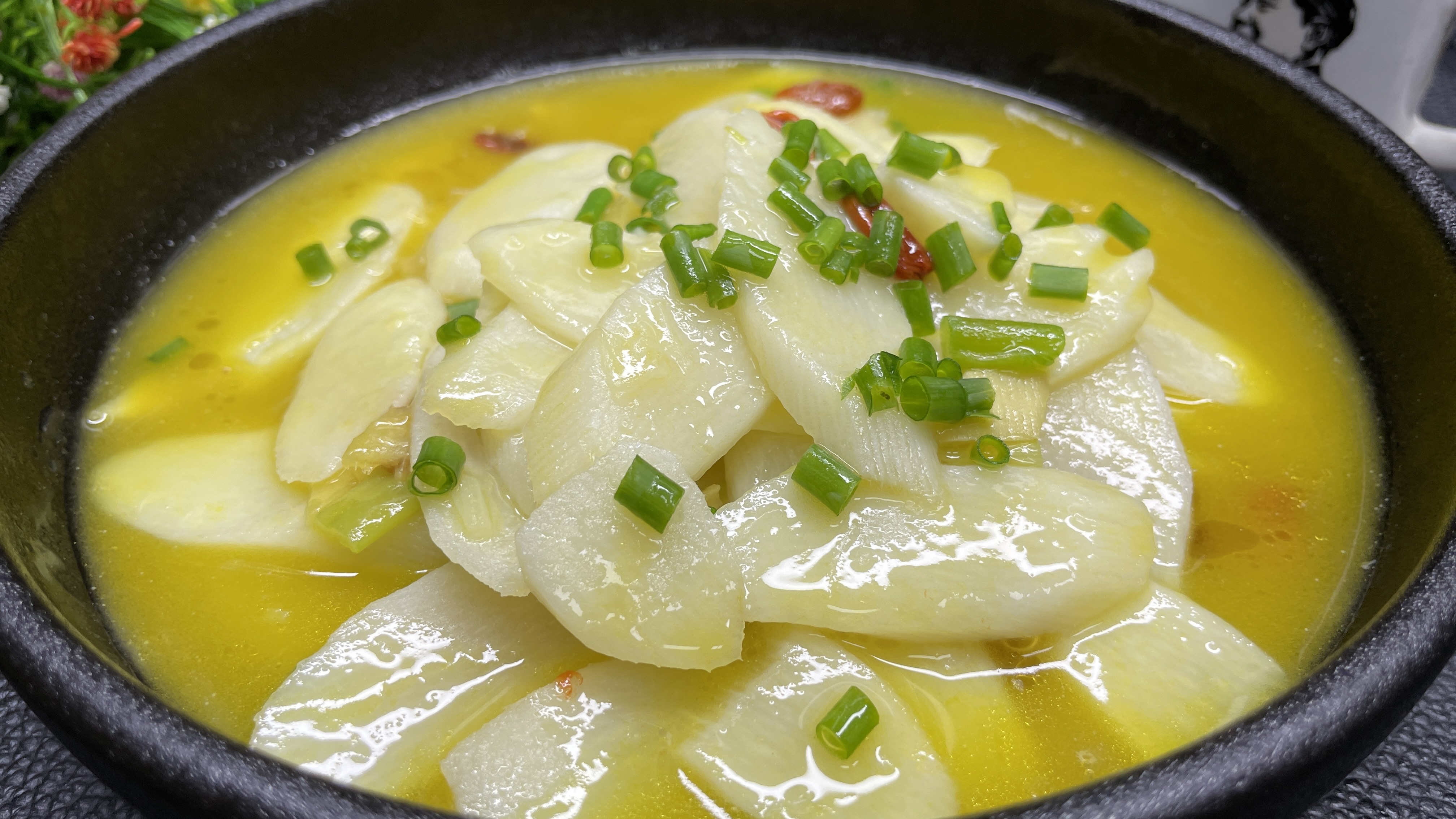 山药这样做实在太香了，不炒不蒸不熬粥，老人小孩一天吃8次不腻