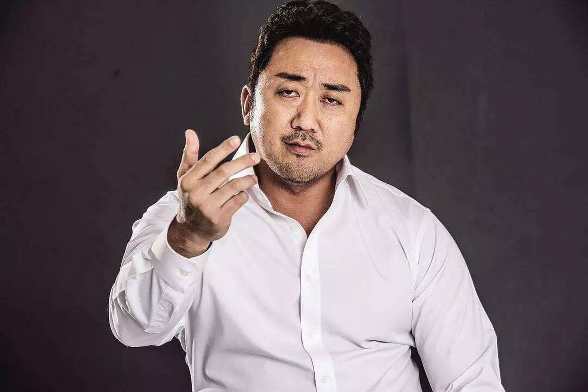 马东锡34岁的妻子芮呈和被誉为"韩国最美体育老师",有着天使