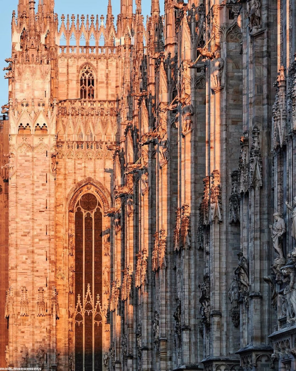 意大利9495米兰 米兰大教堂 #哥特式建筑# #建筑设计# #九月动态