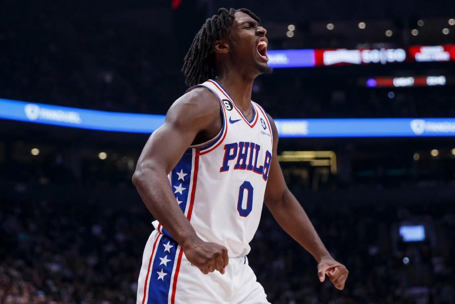 泰瑞斯马克西又一次轰下了30 ,对阵猛龙他投篮20中12,其中三分9中7