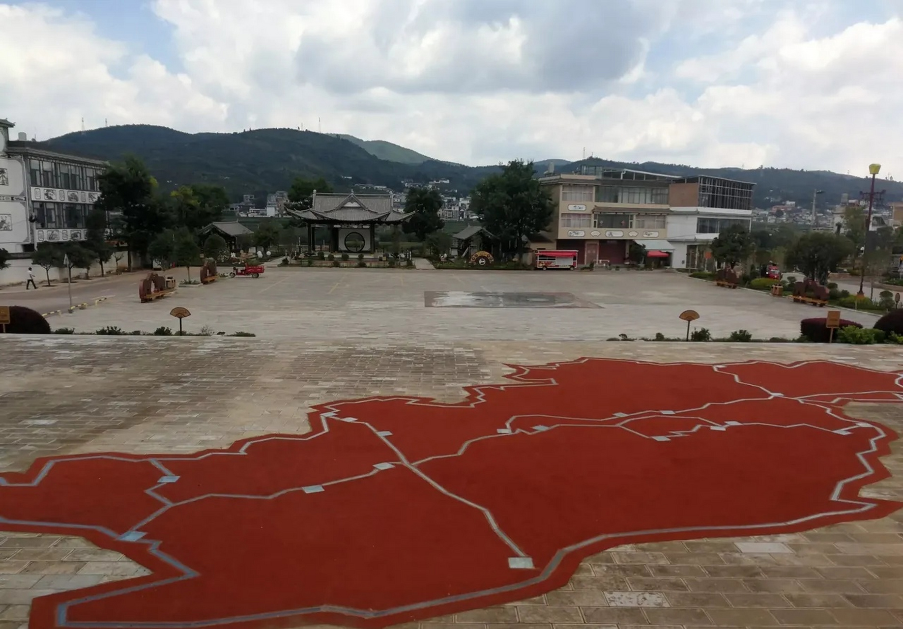 大理去弥渡县距离100公里,早上从水碓村出来走国道2个多小时