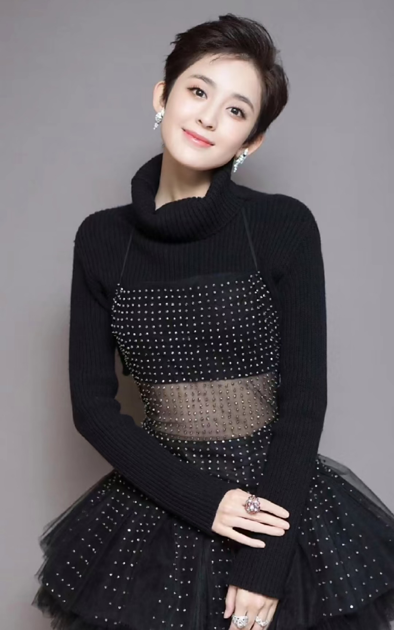 短发娜扎更美丽!