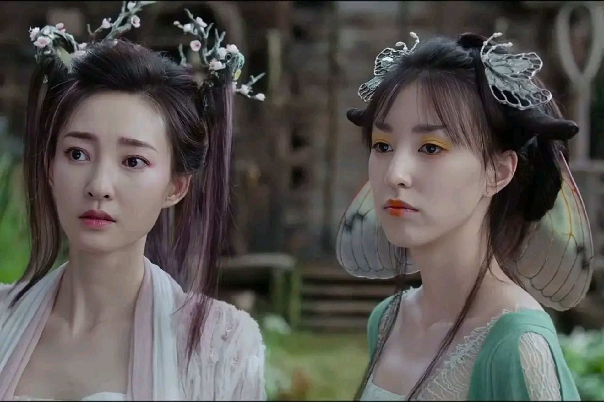 《侍神令》里王悦伊饰演的蝴蝶妖八彩和王丽坤饰演的桃花妖造型好美