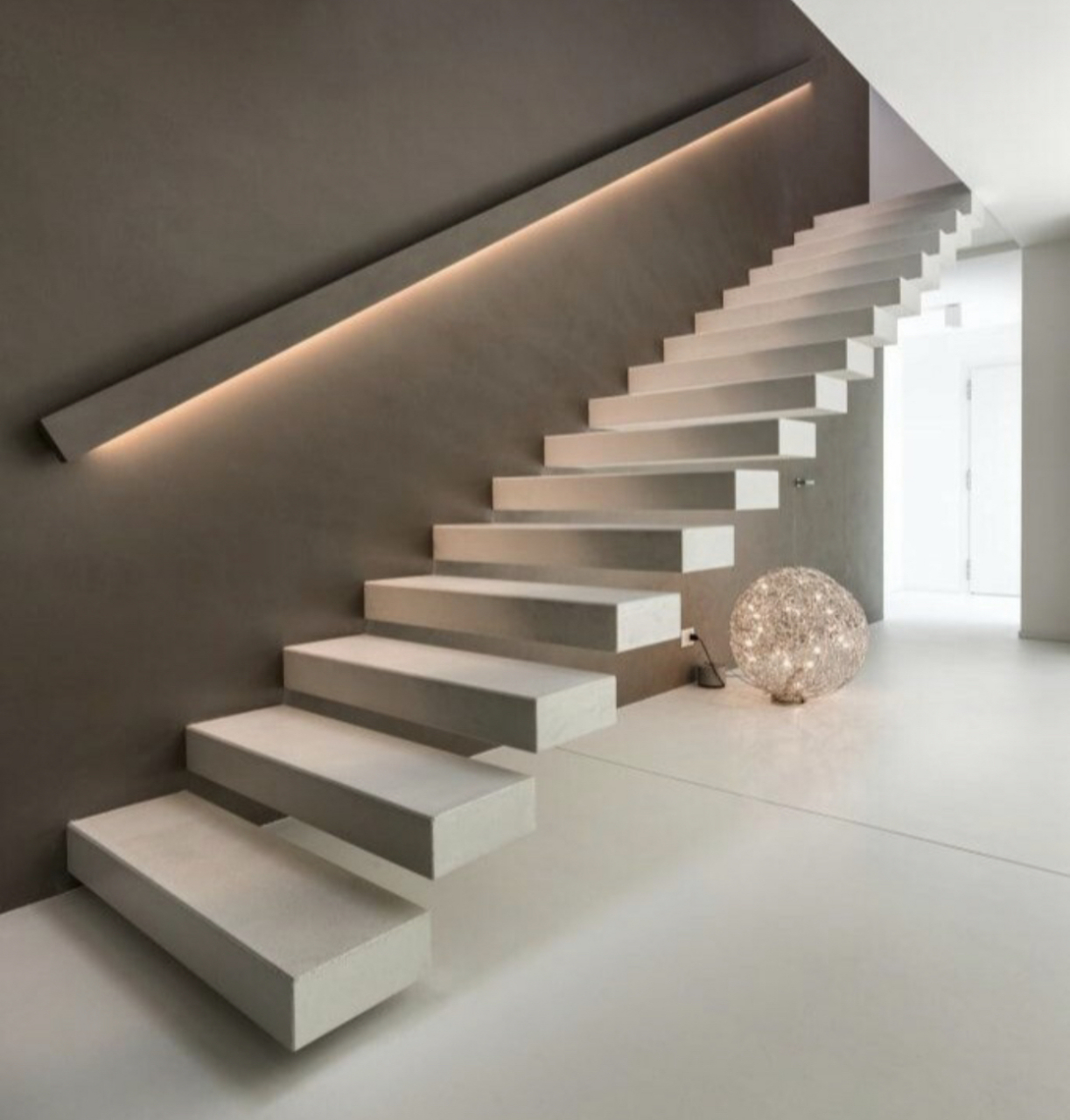 为了这个悬浮楼梯,我决定要买复式房 悬挑楼梯太漂亮了,瞬间被种草,有