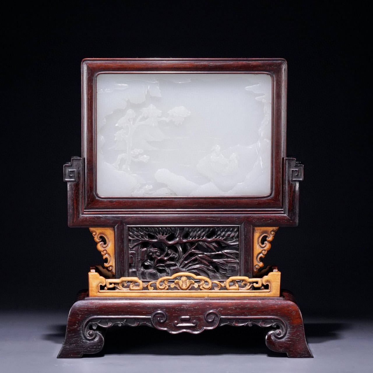 旧藏 和田玉屏风. 总高:21厘米.长:18.2厘米.宽:6.4厘米.总重:666.6克