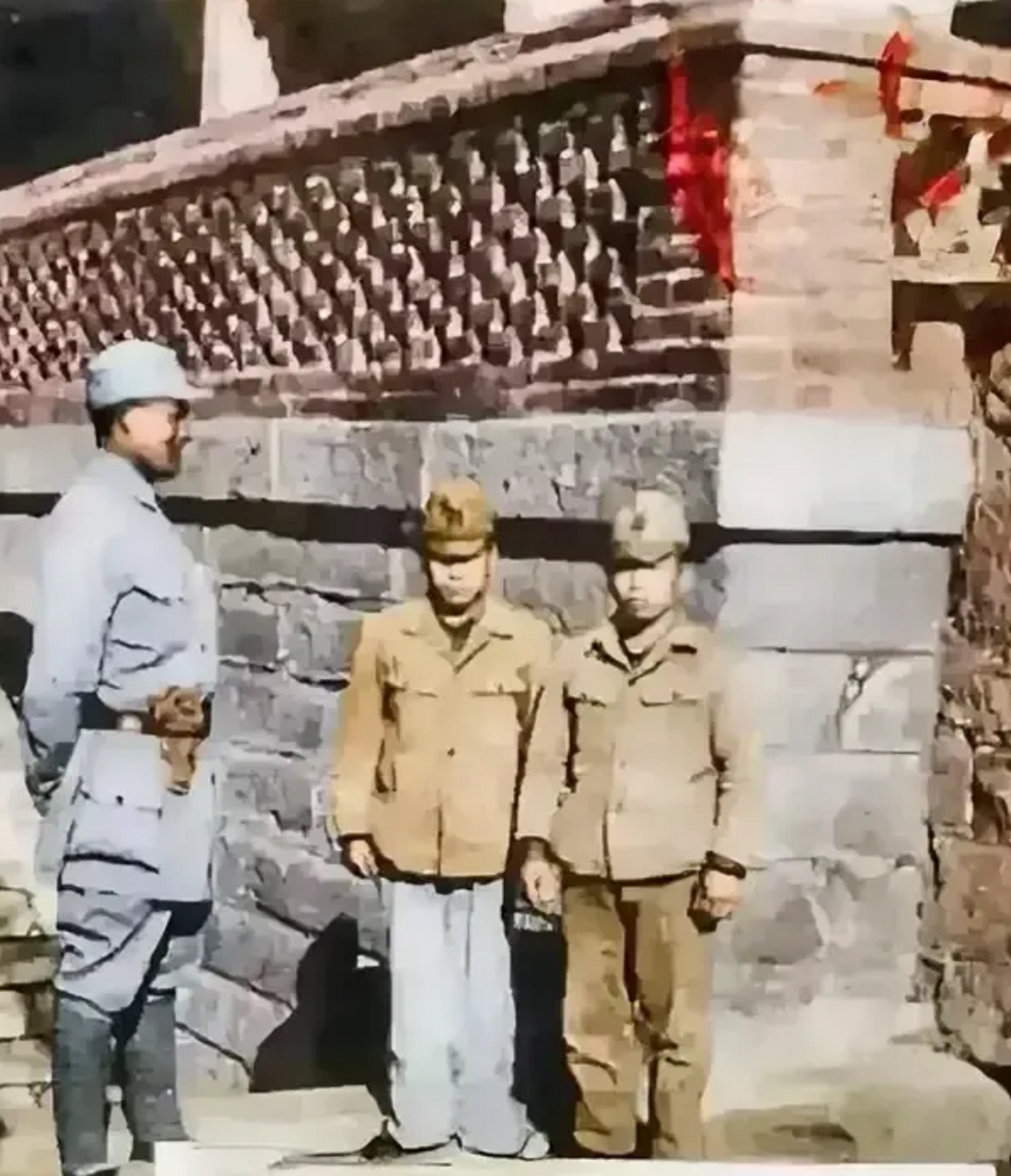 中国古人称日本人为倭寇,"倭"的本义是矮小猥琐.