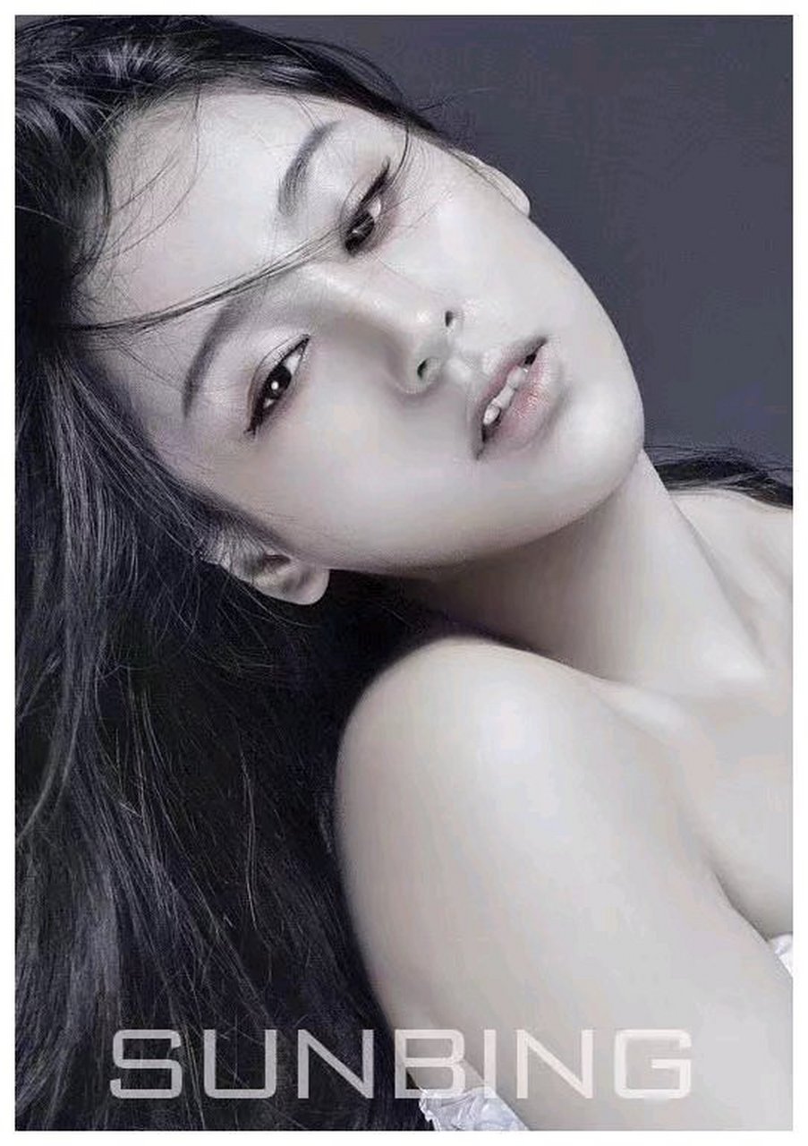 胡梦媛,1989年9月5日出生于辽宁    2010年,她在电影出道作品《无极限