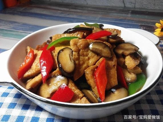 香菇燒豆腐:簡單又家常,真是一道下飯好菜