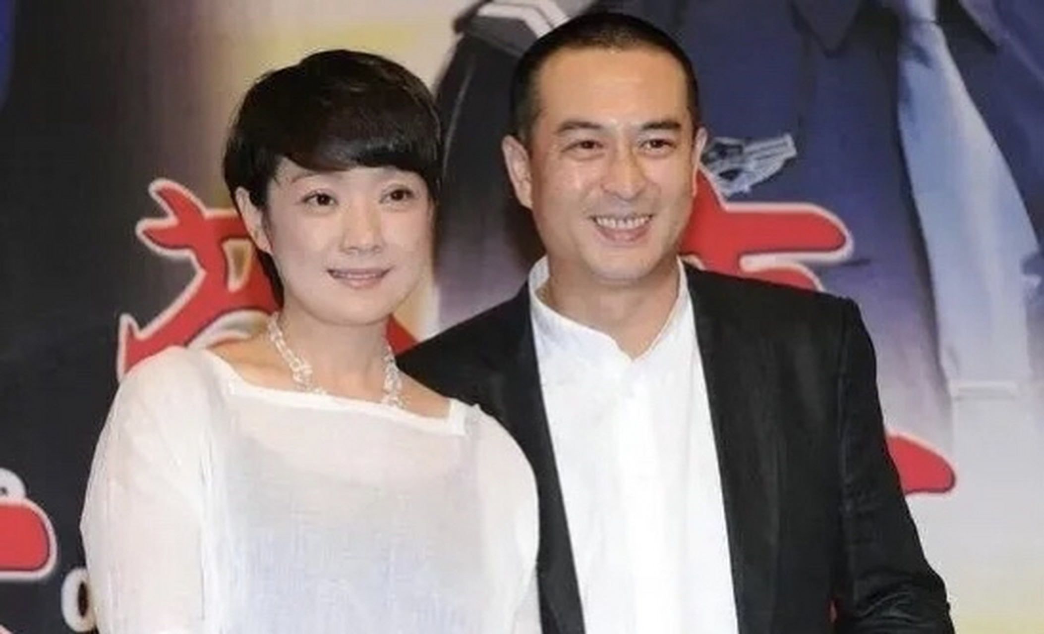 "宋佳嘴一撇,直截了当地回复:"我最不想跟你合作,你知道为什么吗?