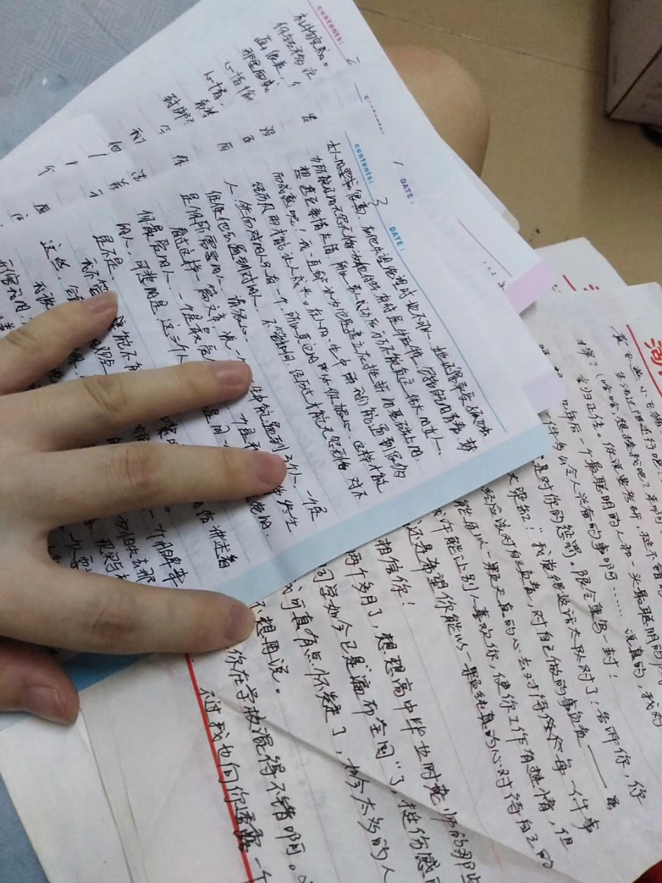 老公珍藏年轻时与女笔友信件!