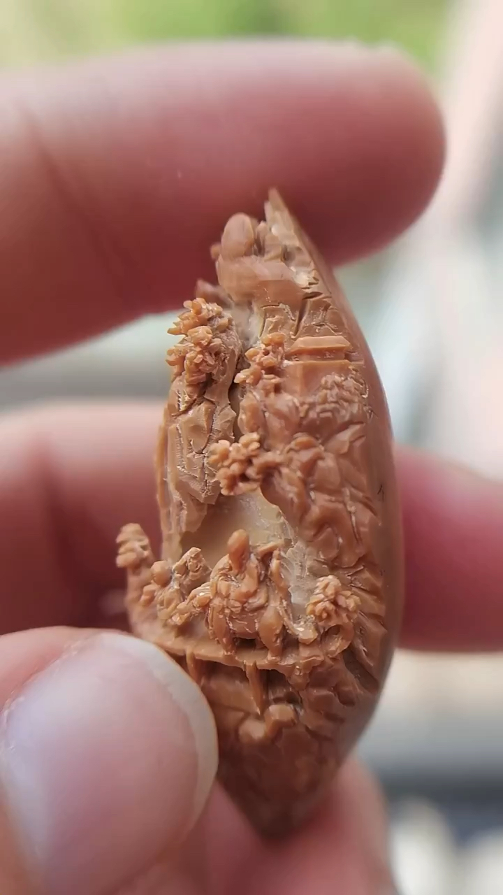 欣赏一款微雕作品