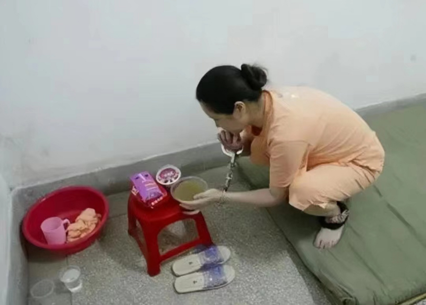 看守所的生活 犯人图片