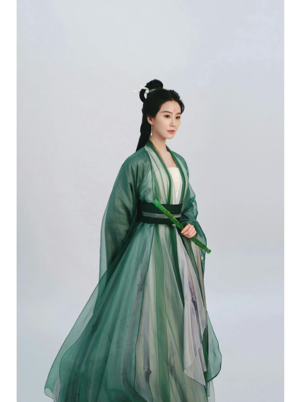 刘诗诗的绿衣古风造型美到出圈.