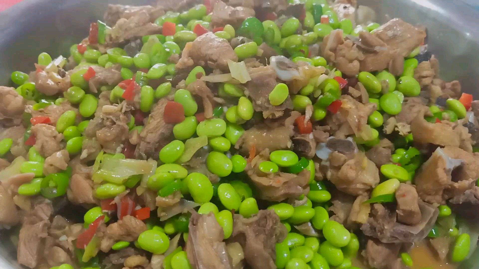 大厨教你:“青豆烧鸡”简单又好吃的做法,3分钟学会,值得收藏
