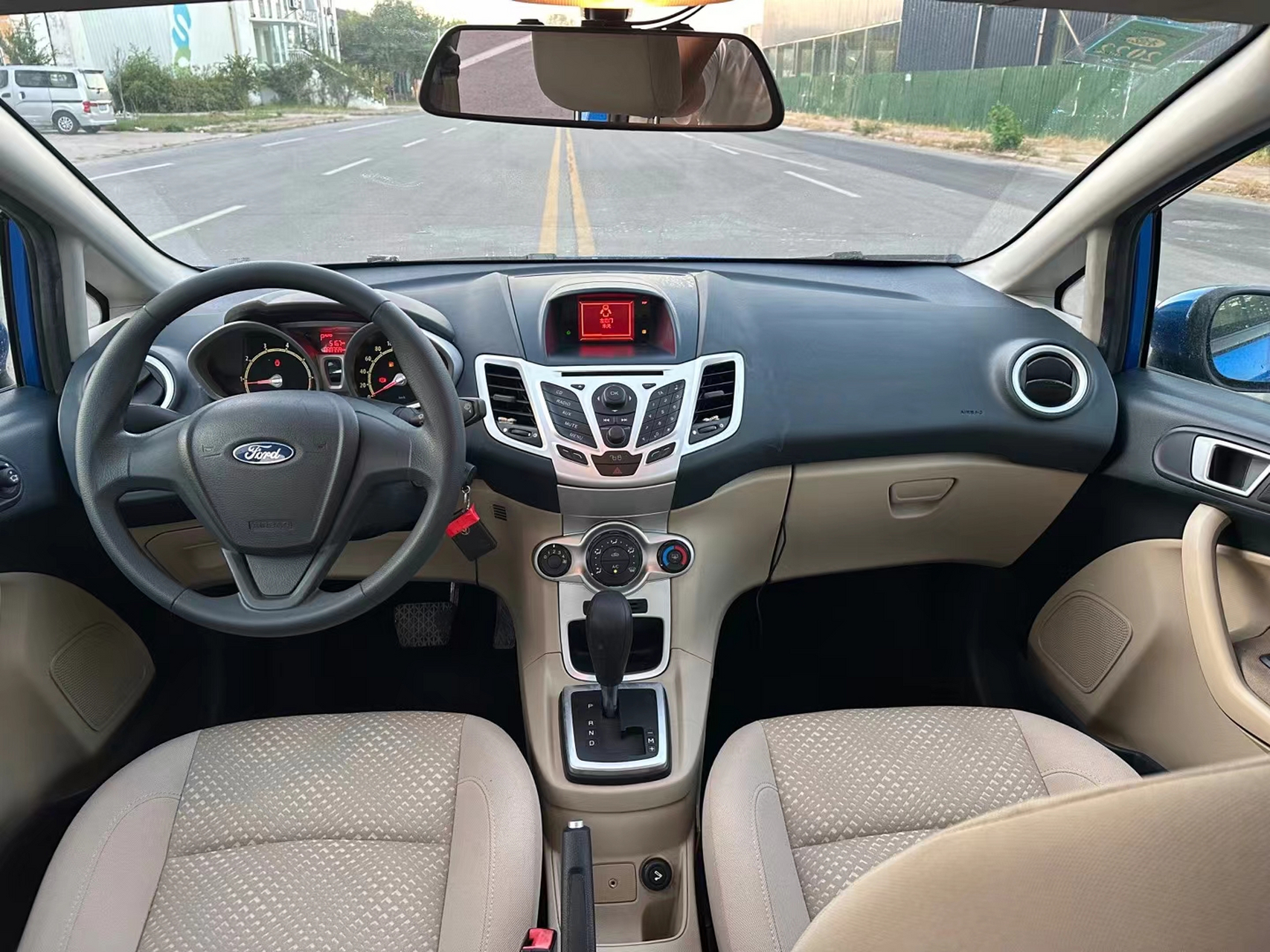 准10年福特嘉年华,1.5自动档,个人一手车,审保23年12月