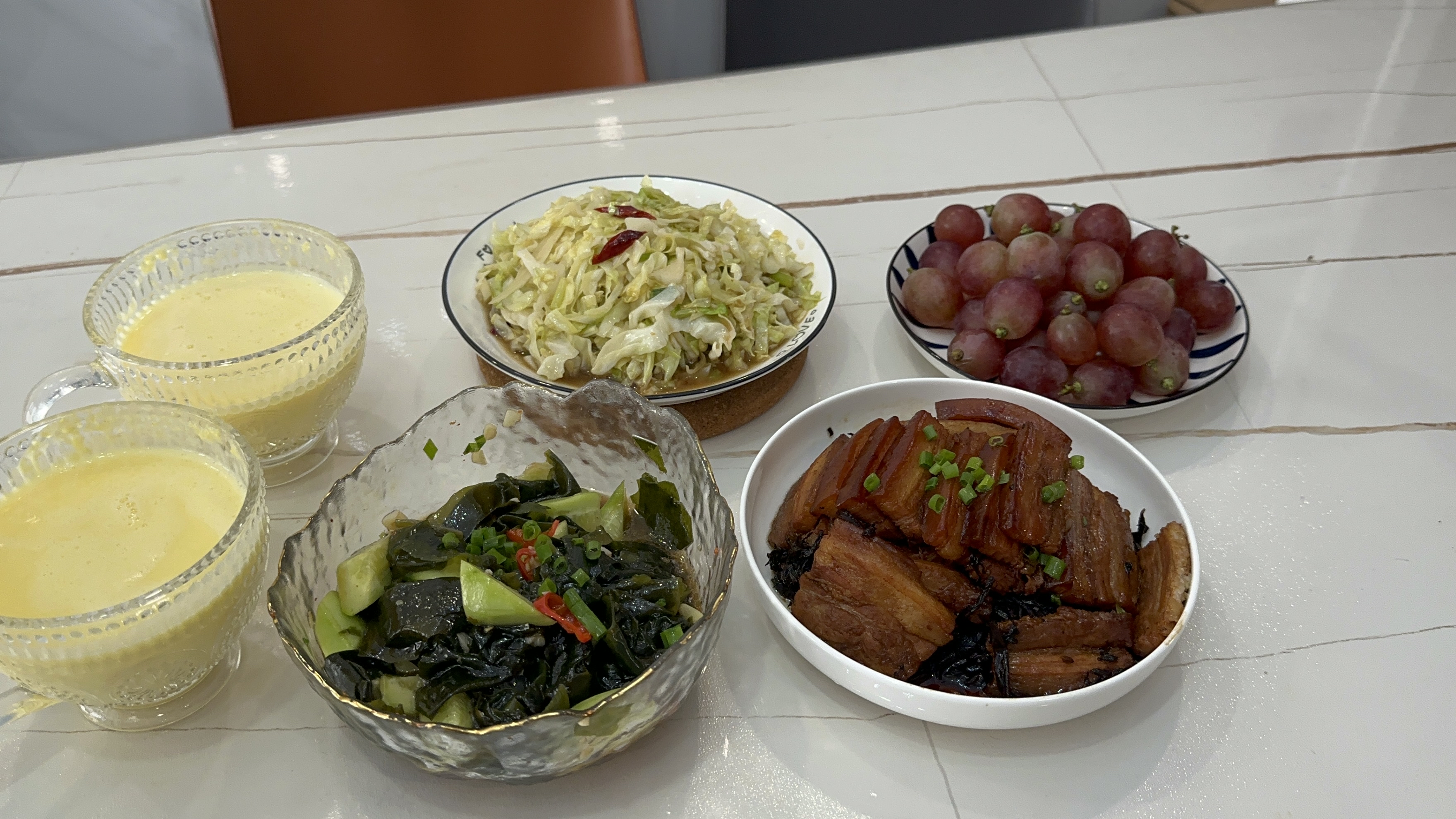 网上的精致生活看多了,来看看普通人的生活,家常便饭