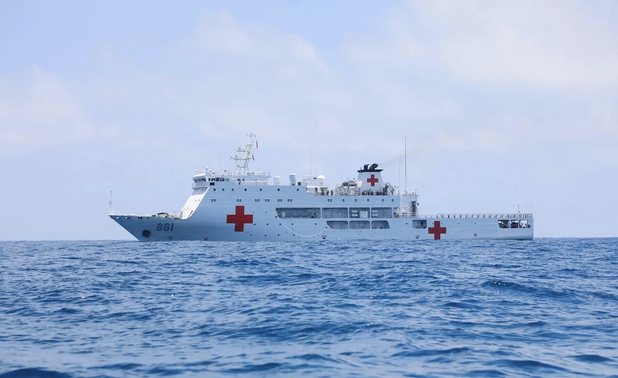 中国9899海军861友爱船 919型医院船 该船原舷号为南医12.