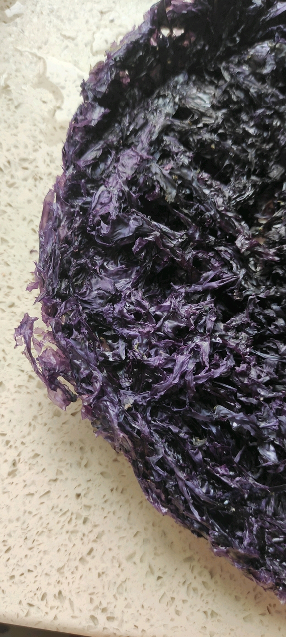 紫菜放久了,从黑色变成紫色了,还能吃吗?