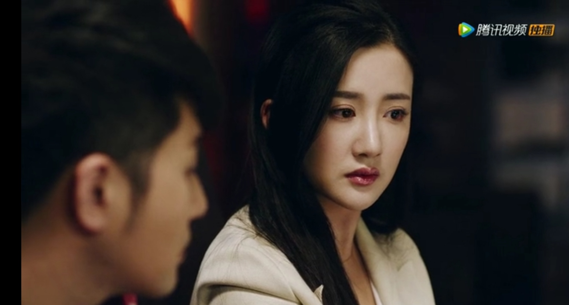 幻城凡世51·明娜和乔乔在花园里聊天,洛洛却说冯索不像她的王