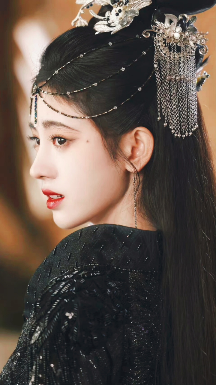 魔后阿崖太美了#电视剧花戎# #鞠婧祎