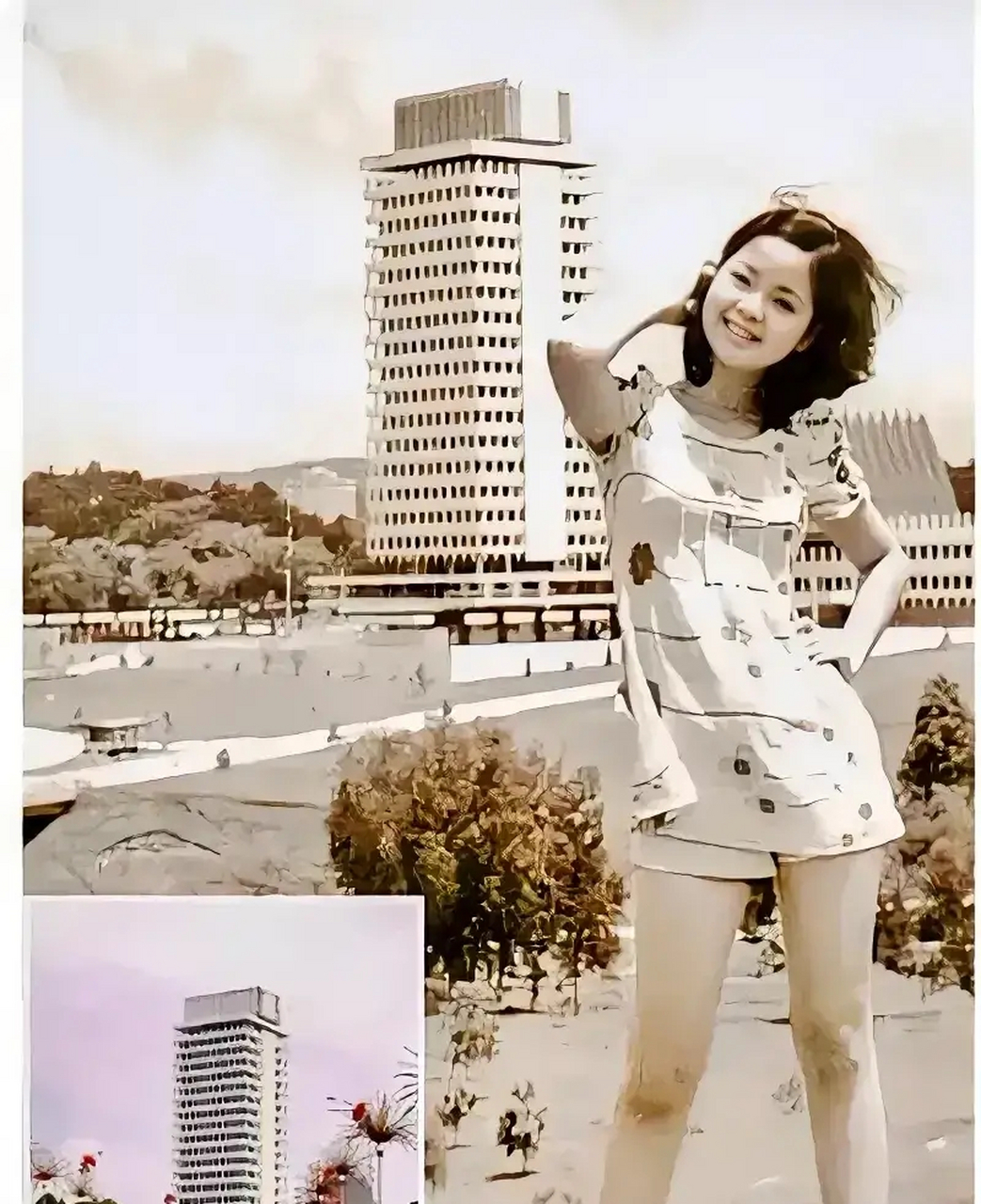 少女时期的甜歌皇后邓丽君在吉隆坡的留影,照片中邓丽君穿着一件碎花